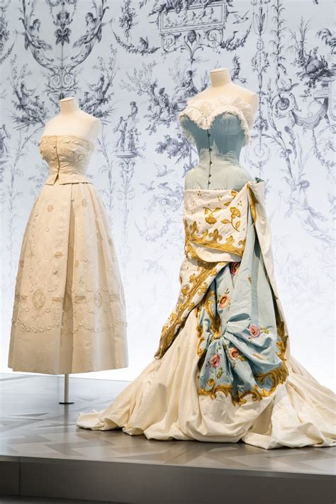 christian dior couture wikipedia.